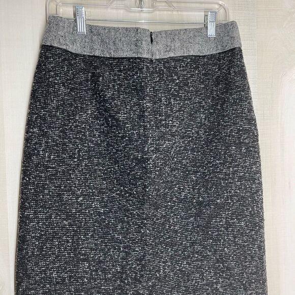 Liz Claiborne gray wool skirt above the knee, size 6 - Picture 10 of 11